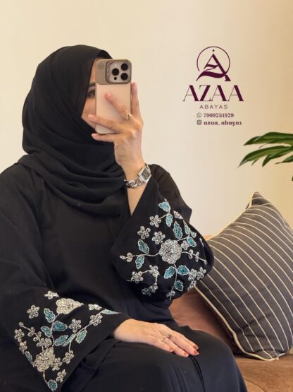 Zaina Abaya