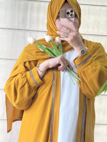 Naina Abaya 💛 - Image 2