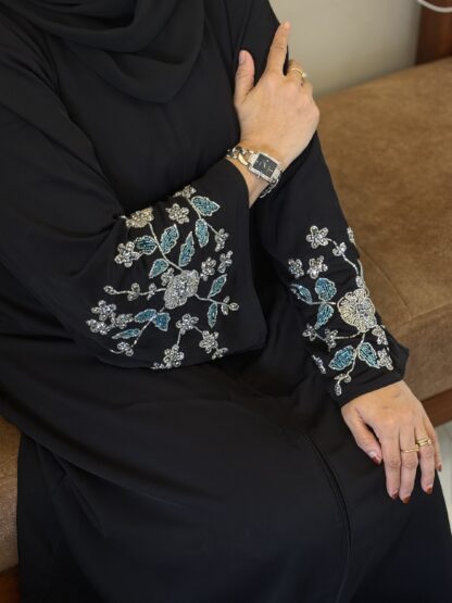 Zaina Abaya - Image 4